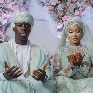 aziz ki na hamisa mobetto